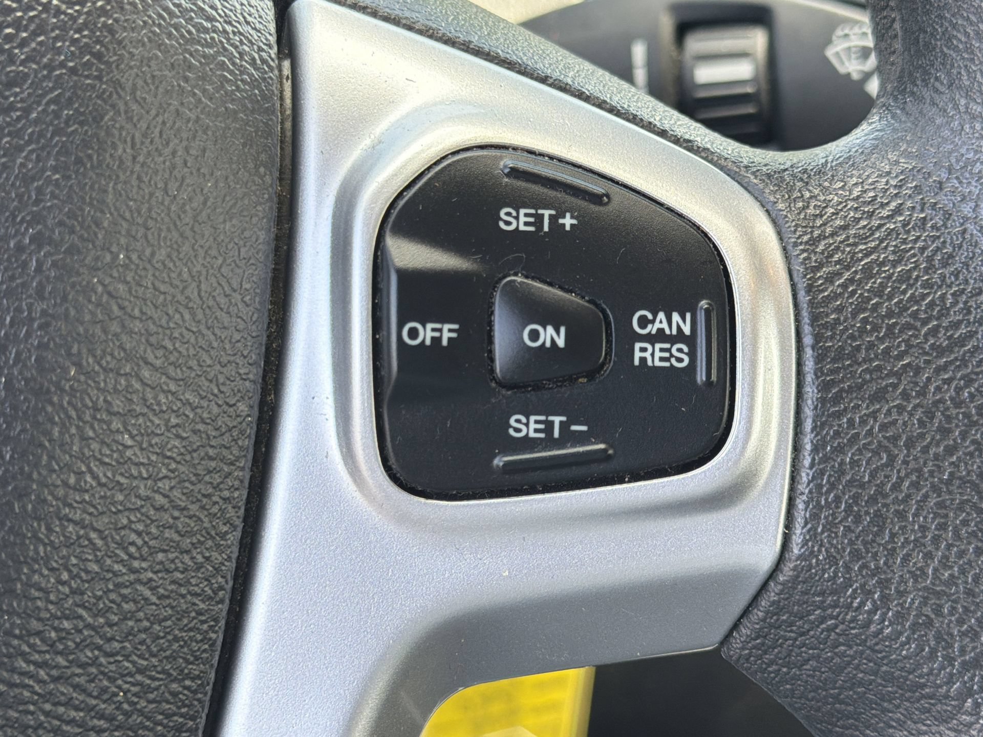 Certified 2018 Ford Fiesta SE FWD image 9