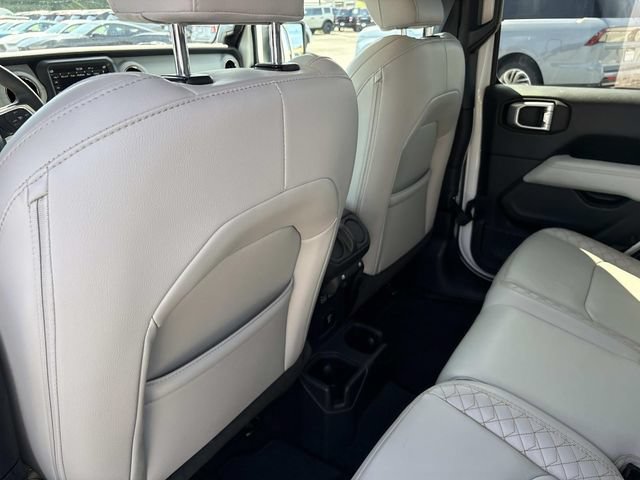 Used 2021 Jeep Gladiator Overland AWD/4WD image 16