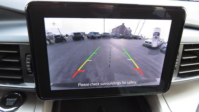 Certified 2022 Ford Explorer XLT w/ Equipment Group 202A image 15