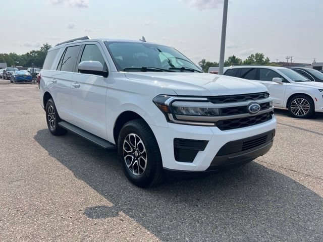 Certified 2024 Ford Expedition XLT AWD/4WD image 3