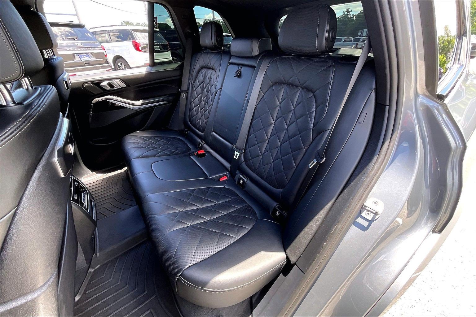 Used 2024 BMW X5 xDrive50e w/ M Sport Package AWD/4WD image 25