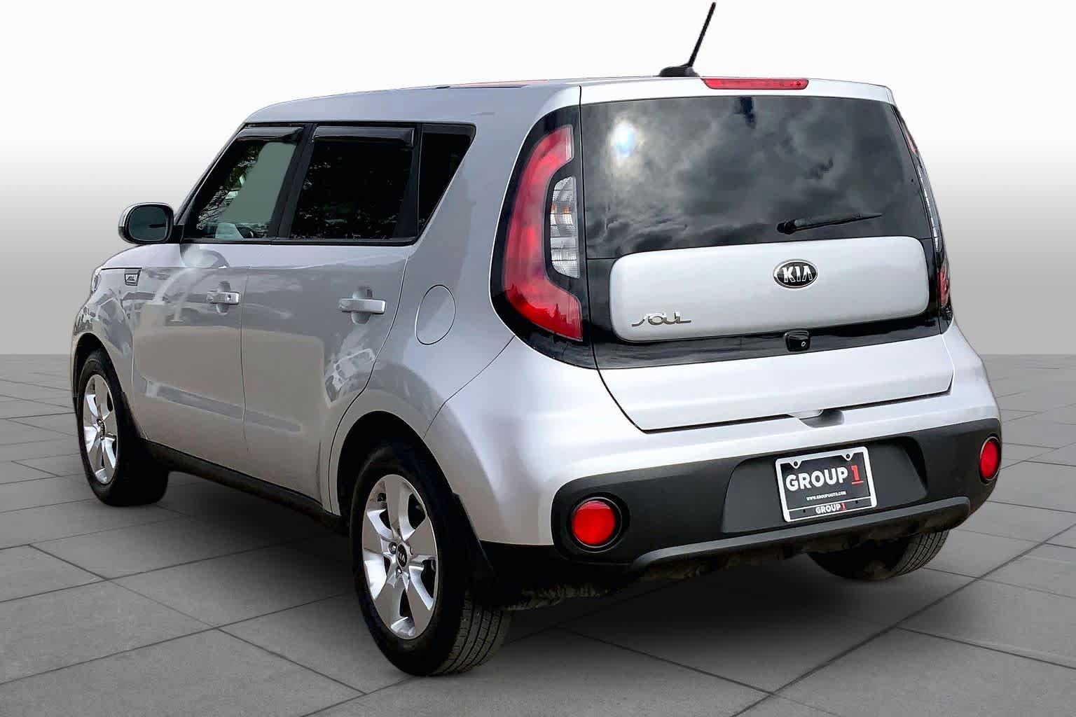 Used 2017 Kia Soul w/ Convenience Package FWD image 12
