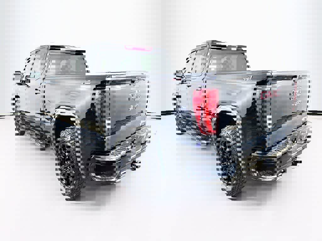 Used 2020 GMC Sierra 1500 Elevation image 3