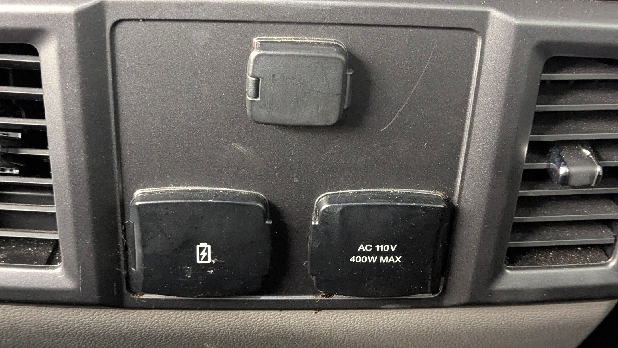 Certified 2019 Ford F150 XLT w/ Equipment Group 302A Luxury image 24