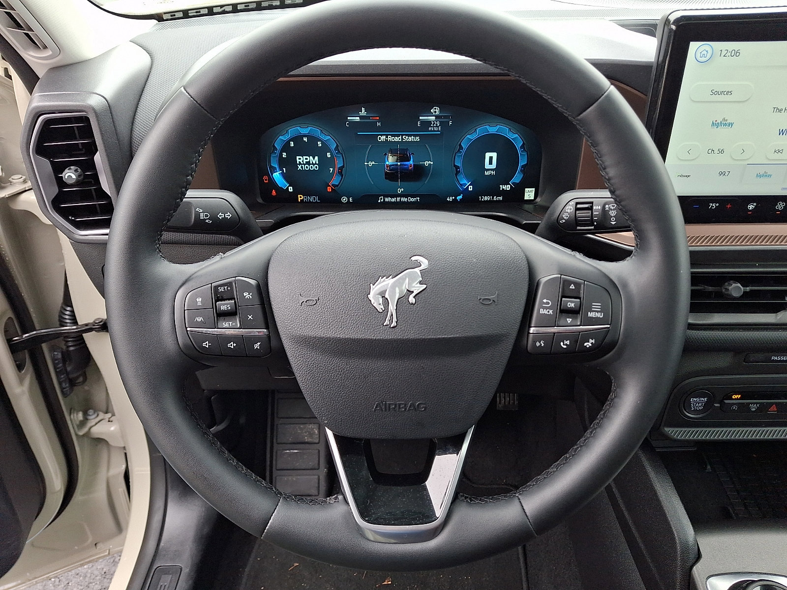 Certified 2025 Ford Bronco Sport Outer Banks w/ Outer Banks Tech Package+ AWD/4WD image 20