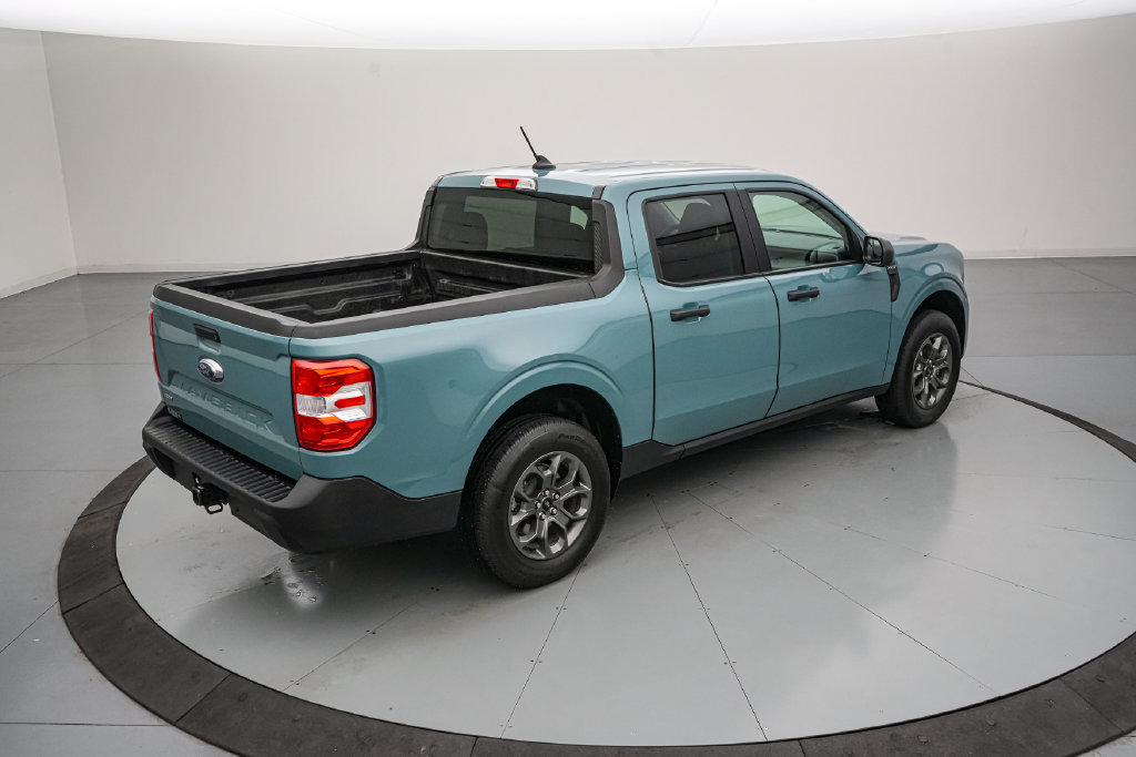 Certified 2023 Ford Maverick XLT FWD image 4