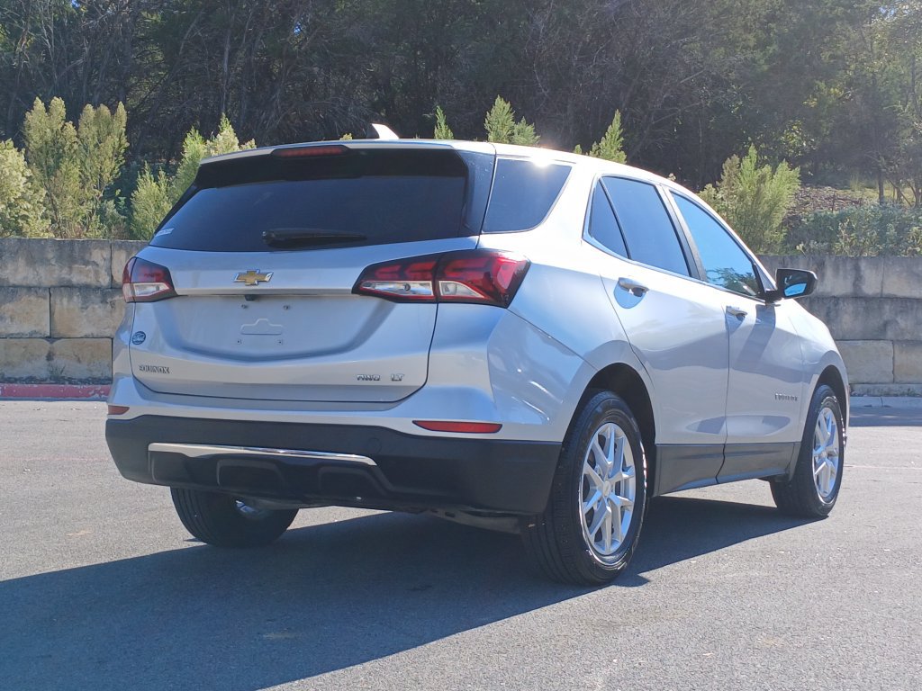 Used 2022 Chevrolet Equinox LT AWD/4WD image 3