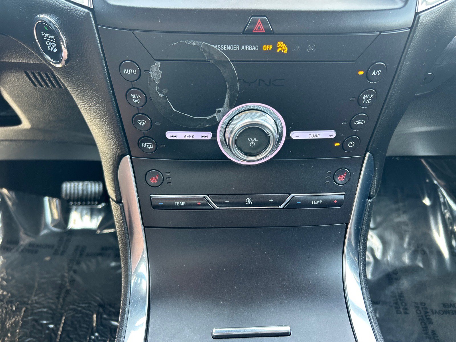 Certified 2020 Ford Edge Titanium AWD/4WD image 28