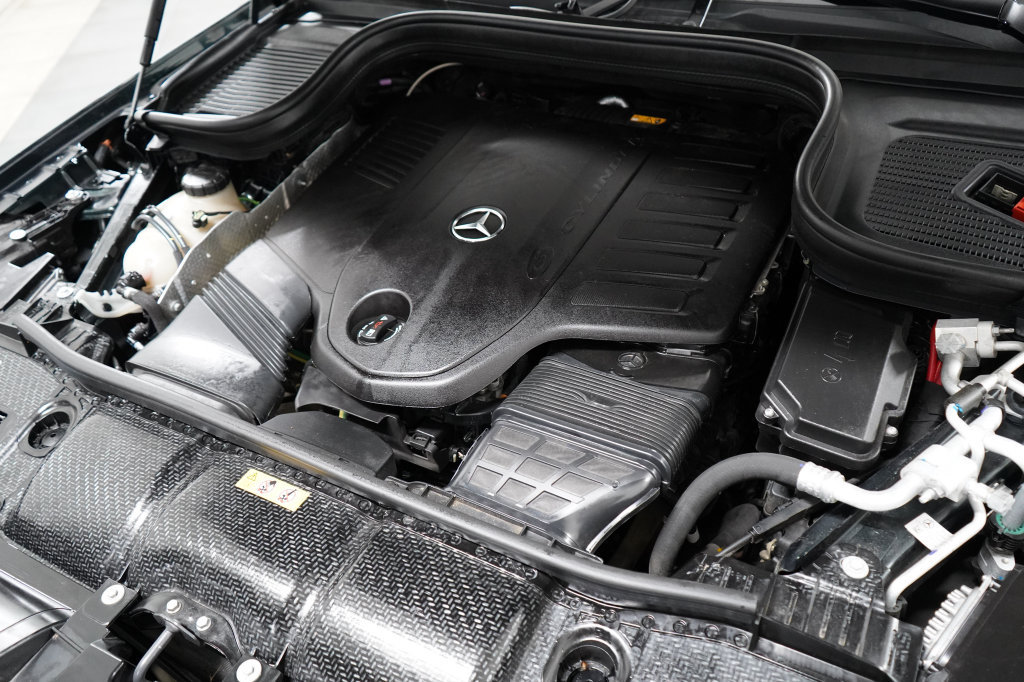 Used 2025 Mercedes-Benz GLS 450 4MATIC image 37