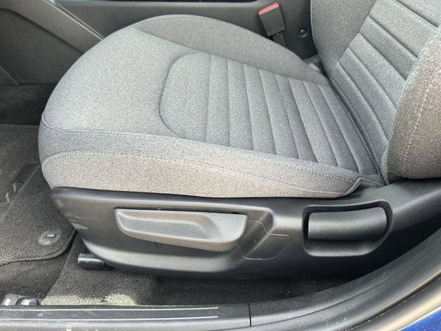 Used 2025 Kia K4 EX image 28