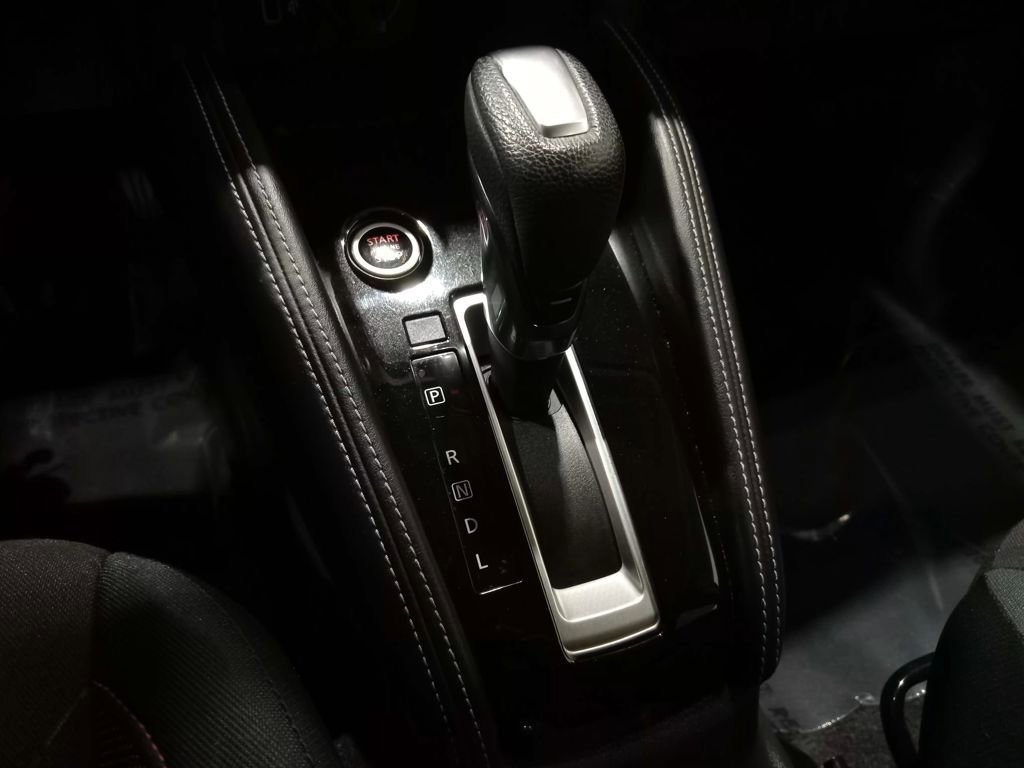 Used 2019 Nissan Kicks SR w/ Exterior Package image 24