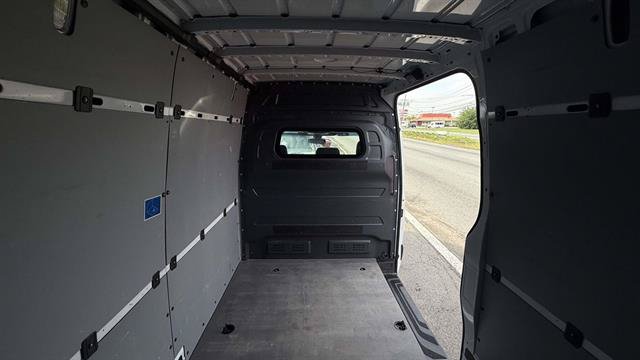 Used 2023 Mercedes-Benz Sprinter 2500 image 24