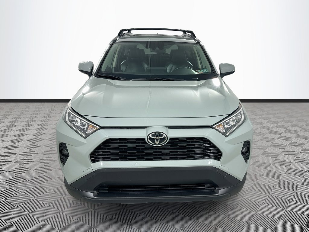 Used 2021 Toyota RAV4 XLE Premium AWD/4WD image 3