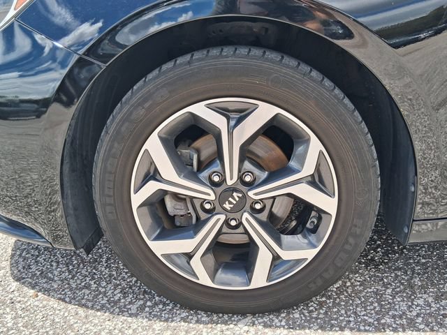 Used 2020 Kia Forte LXS FWD image 11
