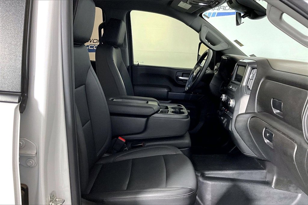 Used 2025 GMC Sierra 2500 Pro image 6