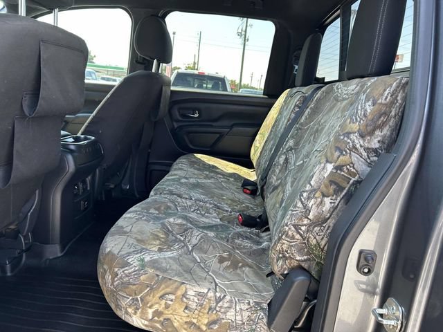Used 2018 Nissan Titan SV w/ SV Convenience Package AWD/4WD image 13