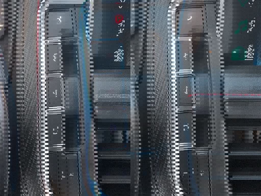 Used 2022 Chevrolet Suburban RST image 32