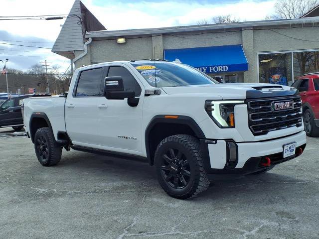 Used 2024 GMC Sierra 3500 AT4 w/ AT4 Premium Plus Package image 7