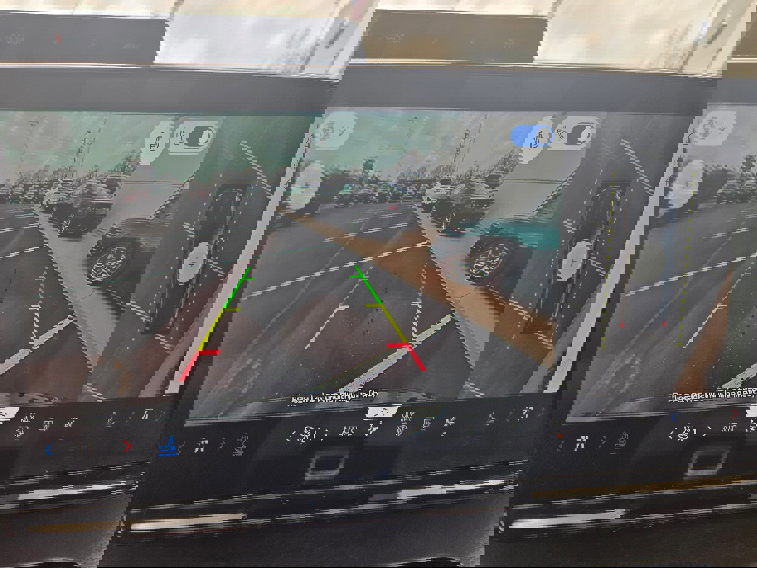 Certified 2025 Ford Expedition Platinum image 24