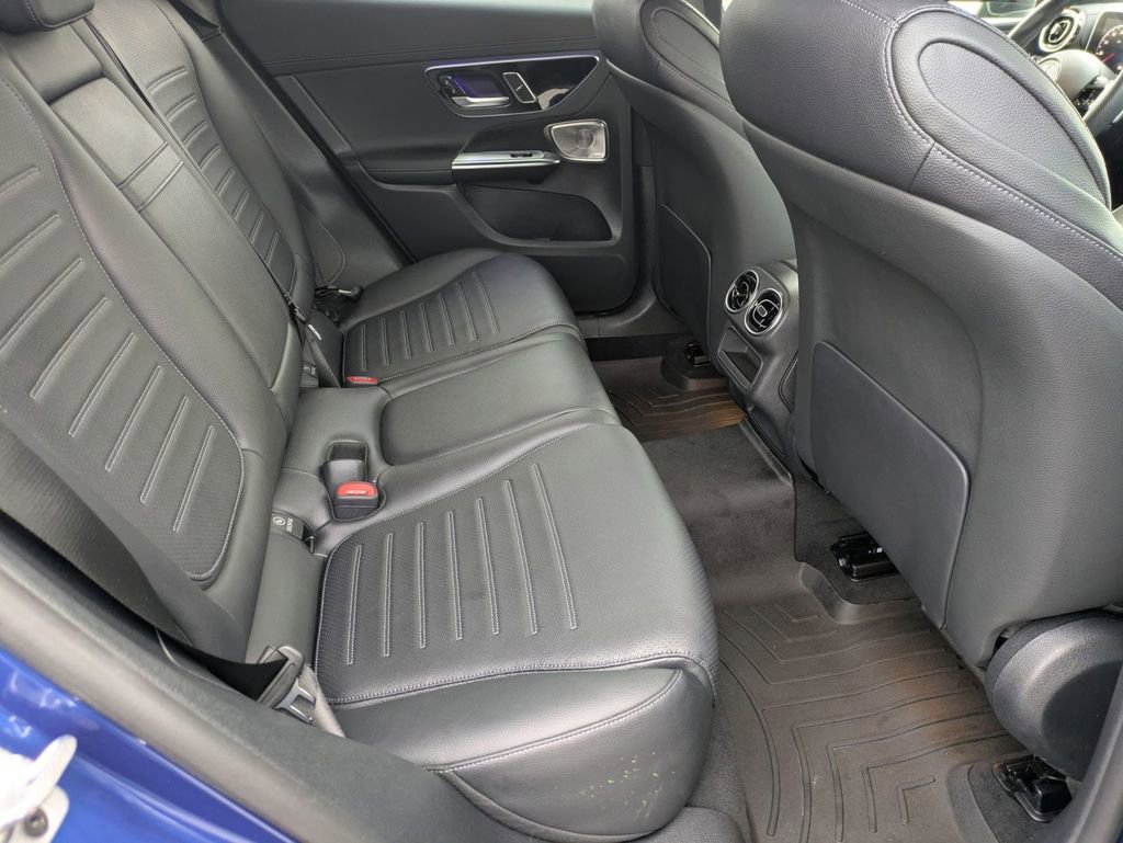 Used 2023 Mercedes-Benz GLC 300 GLC 300 image 42
