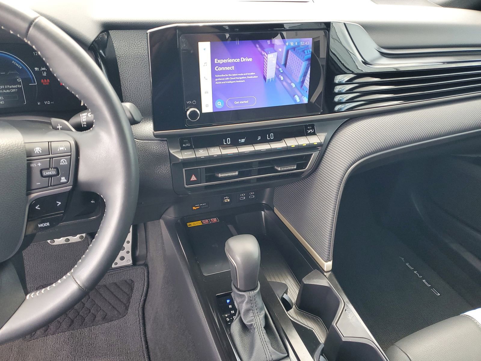 Used 2025 Toyota Camry SE FWD image 23