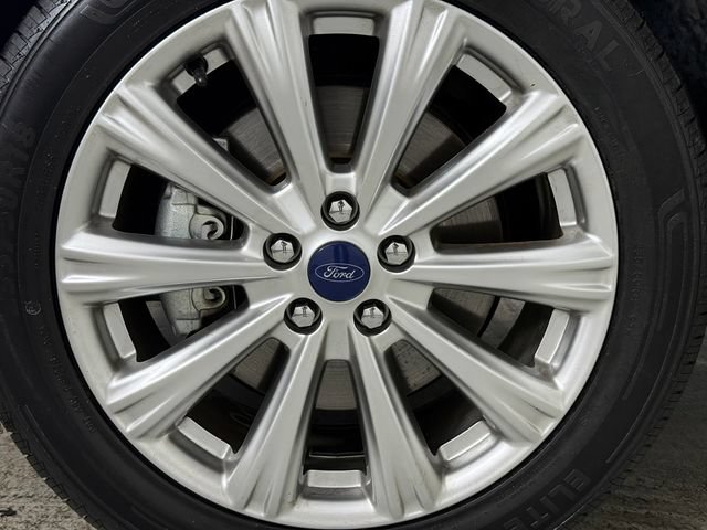 Certified 2018 Ford Escape Titanium w/ Ford Safe & Smart Package AWD/4WD image 10