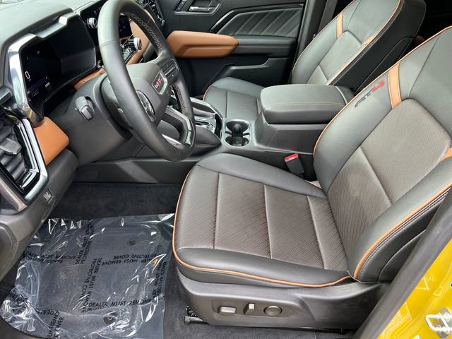 Used 2023 GMC Canyon AT4 w/ AT4 Premium Package AWD/4WD image 11