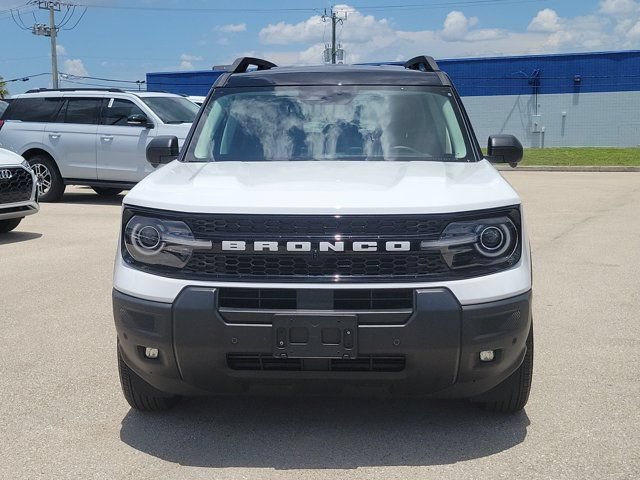 Certified 2025 Ford Bronco Sport Outer Banks w/ Outer Banks Tech Package+ AWD/4WD image 2