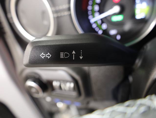 Used 2022 Jeep Wrangler Unlimited Sahara w/ Cold Weather Group AWD/4WD image 30