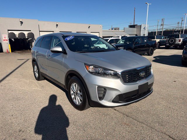 Used 2019 Kia Sorento AWD V6 image 4