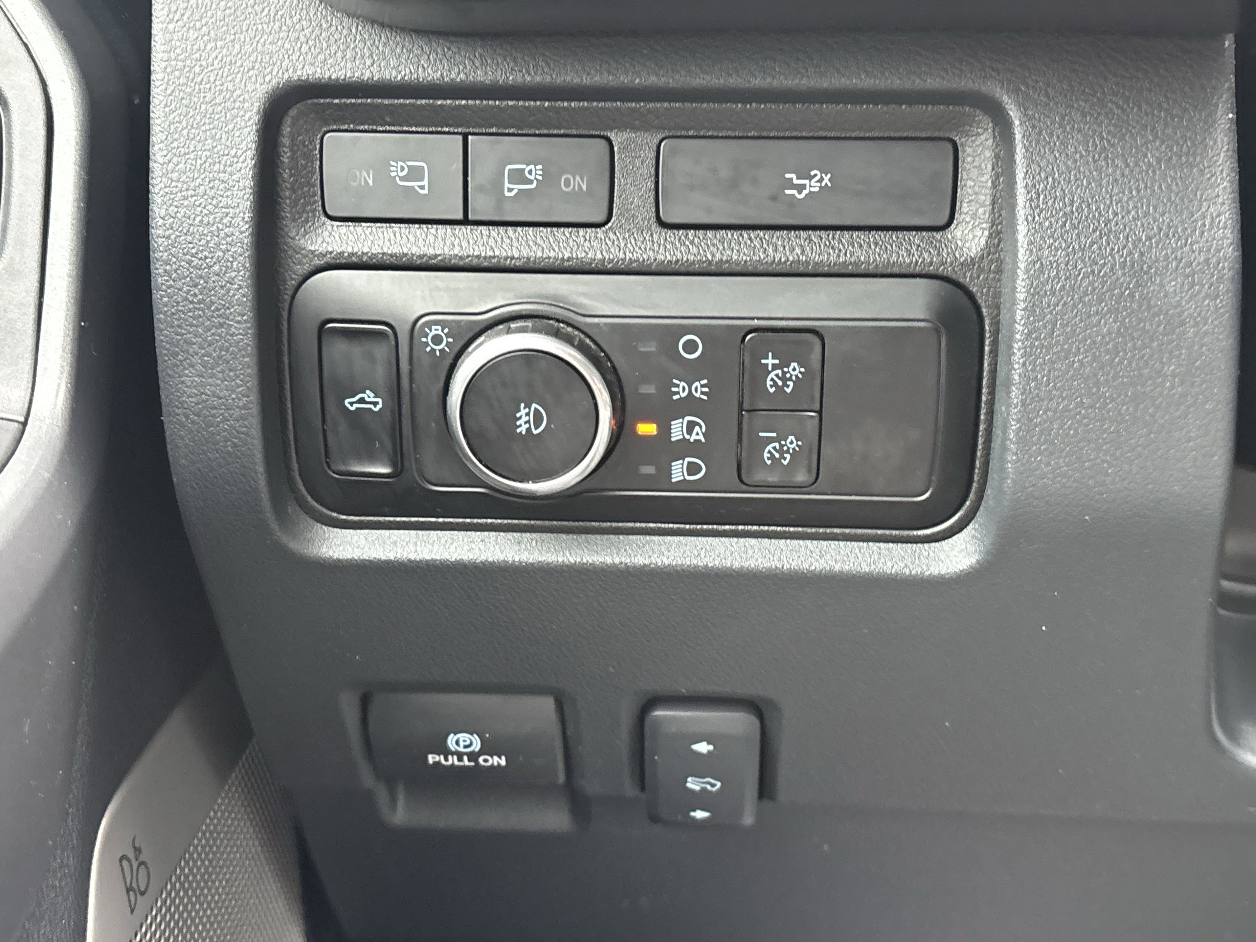 Certified 2023 Ford F250 Lariat w/ Sport Appearance Package AWD/4WD image 40