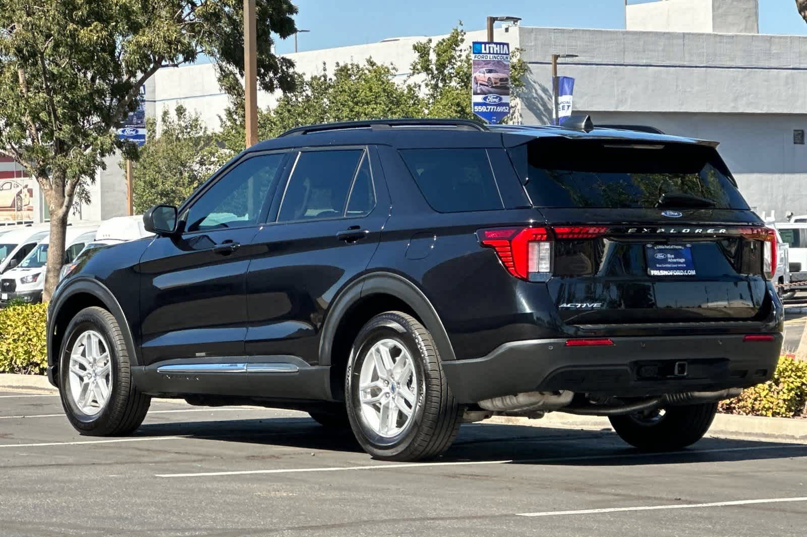 Certified 2025 Ford Explorer Active RWD image 7