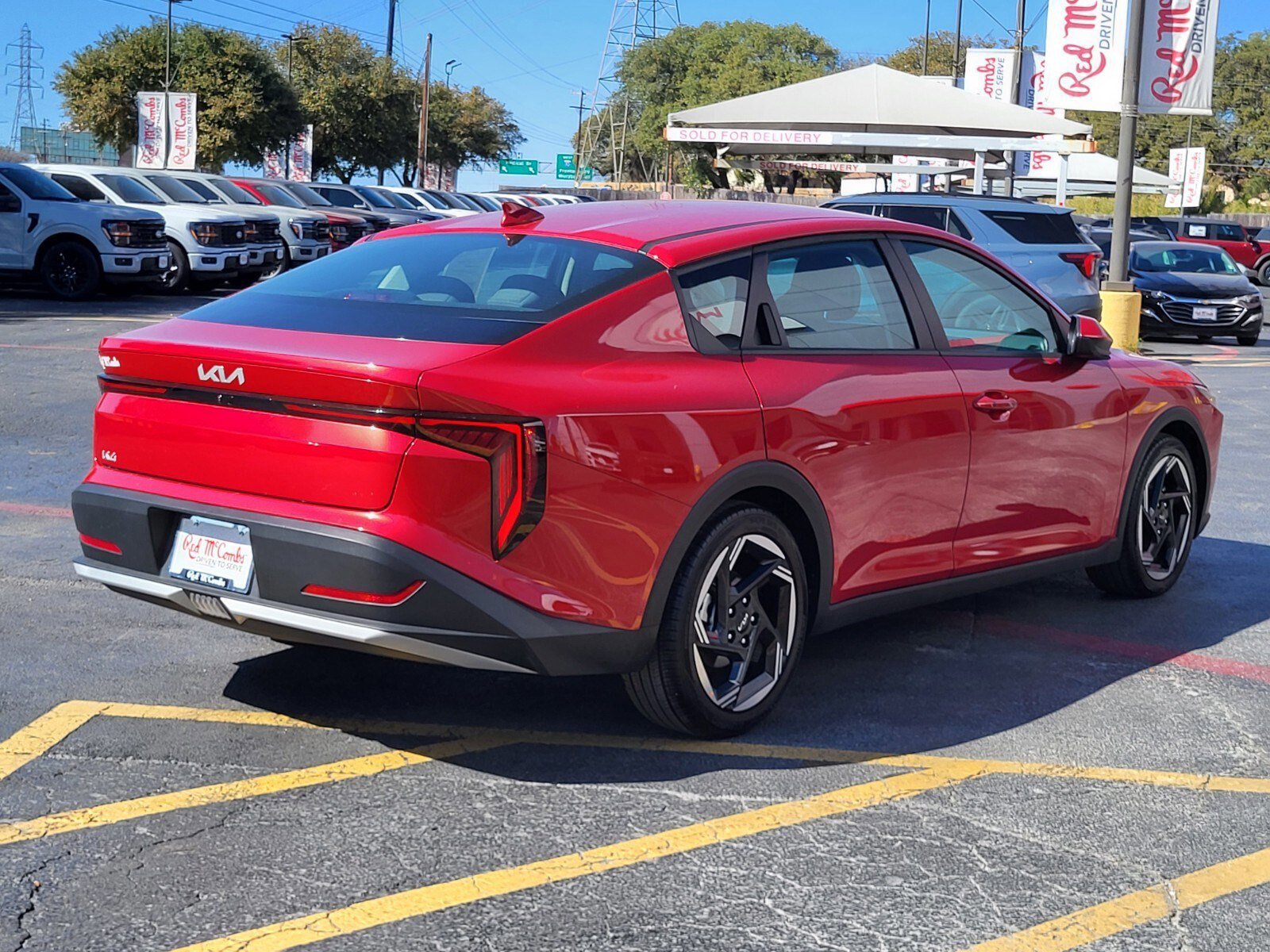 Used 2025 Kia K4 EX image 3