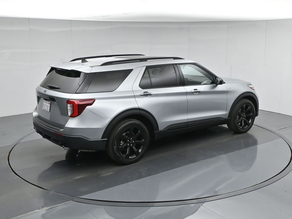 Certified 2023 Ford Explorer ST-Line w/ Class IV Trailer Tow Package RWD image 44