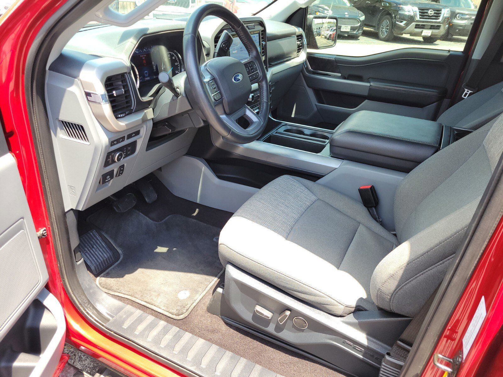 Certified 2021 Ford F150 XLT w/ Equipment Group 302A High image 19