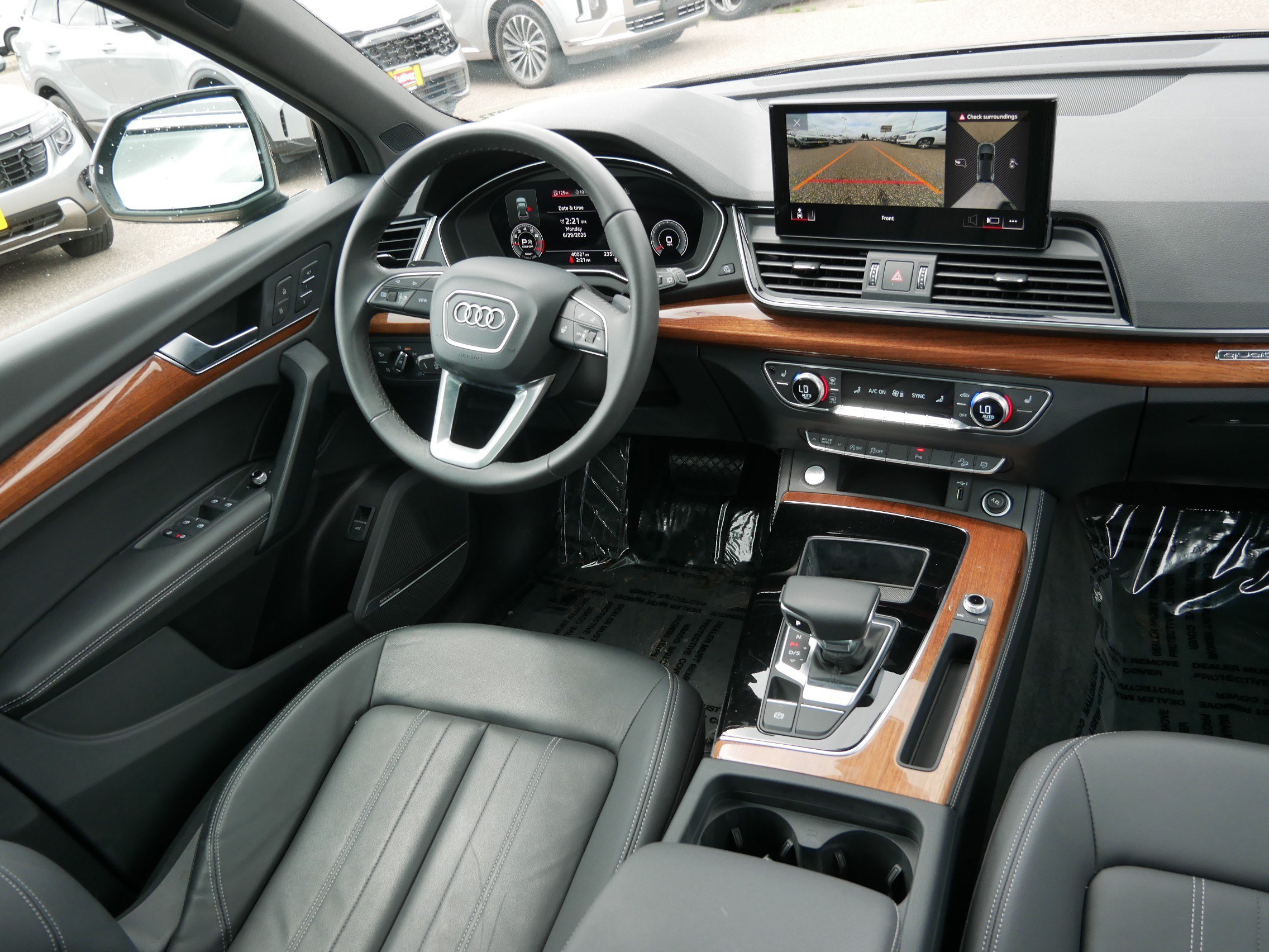 Used 2023 Audi Q5 2.0T Premium Plus w/ Premium Plus Package AWD/4WD image 9