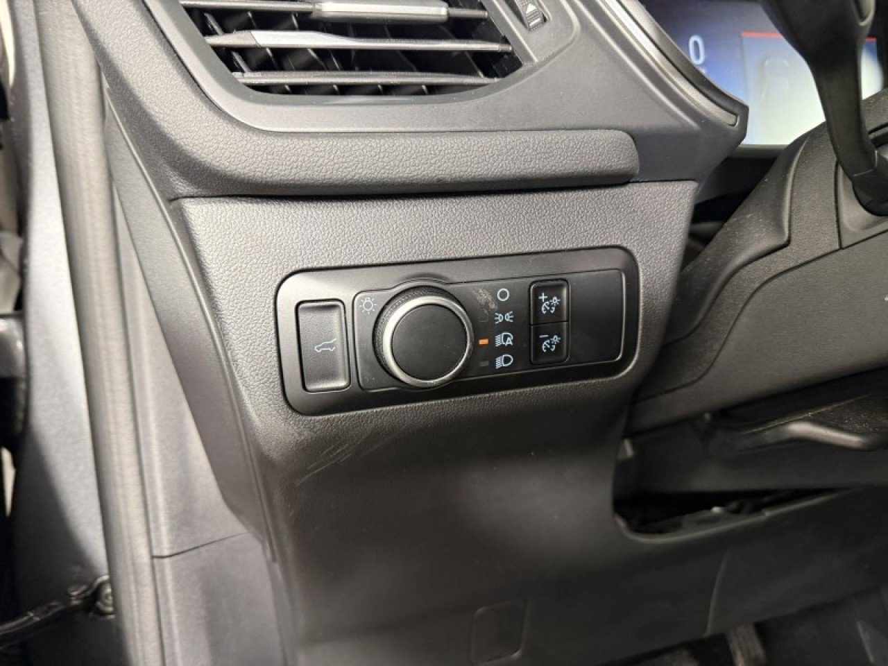 Certified 2023 Ford Escape Active AWD/4WD image 20