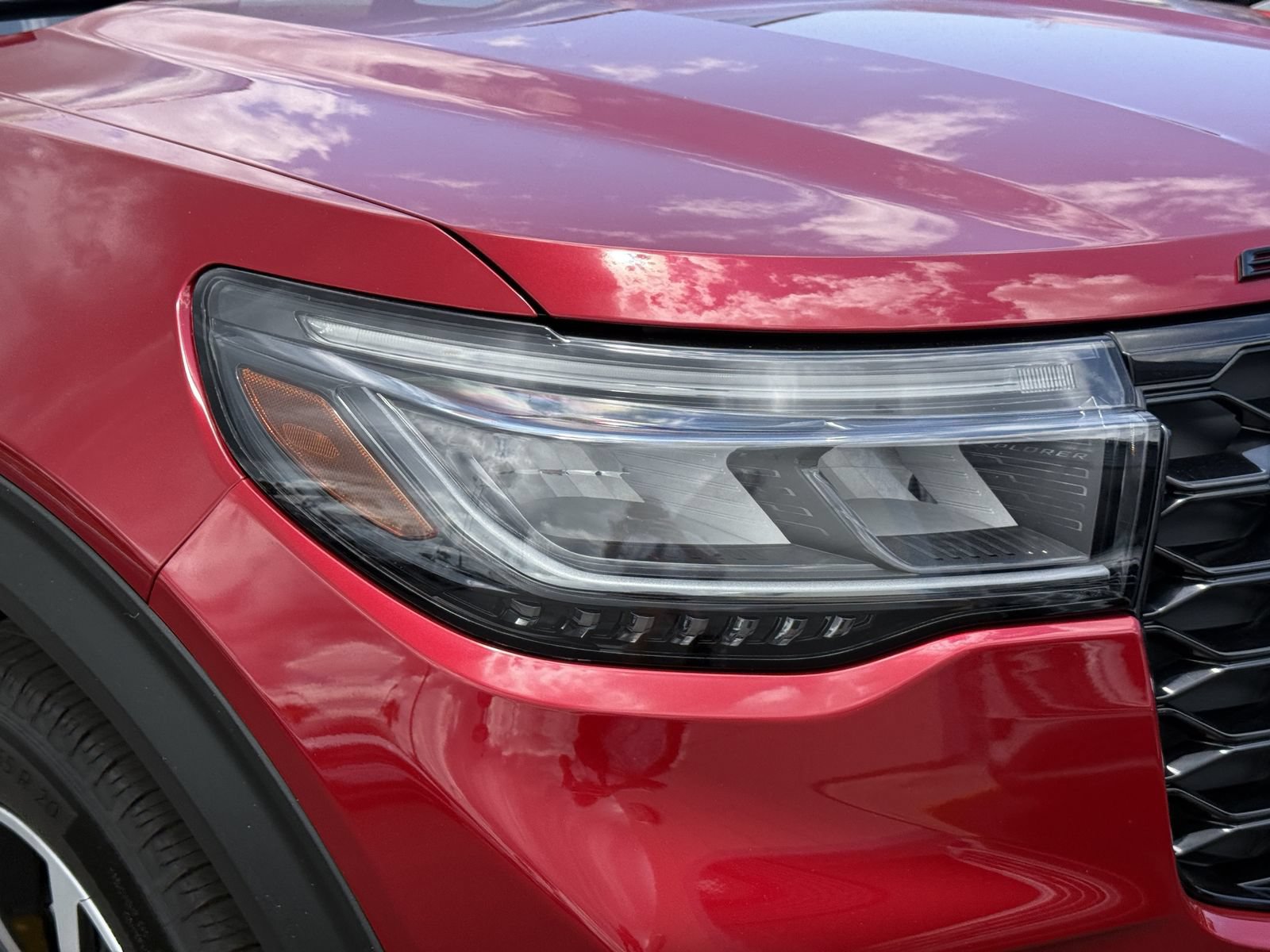 Certified 2025 Ford Explorer ST-Line w/ Premium Package RWD image 10