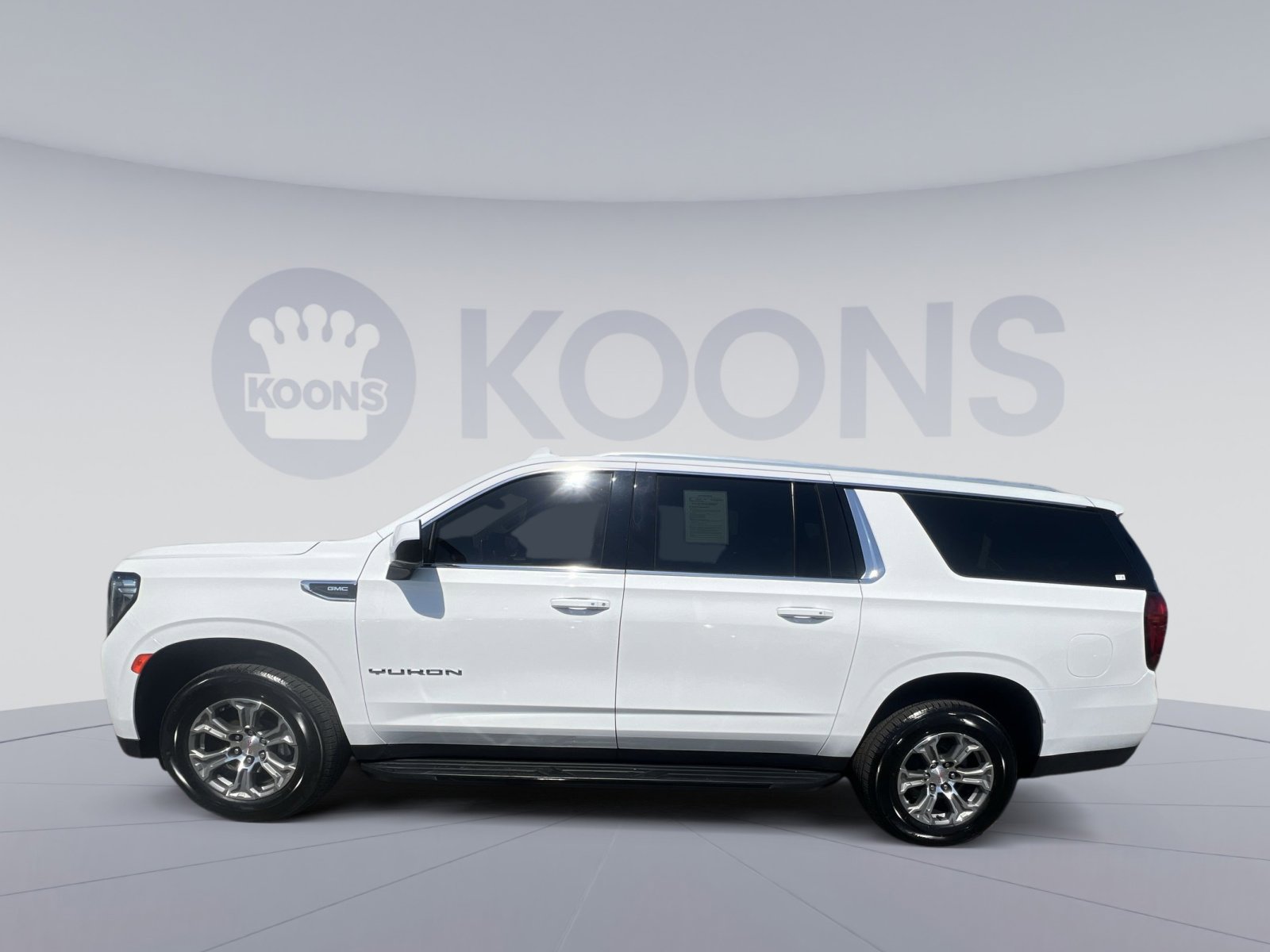 Used 2021 GMC Yukon XL SLE AWD/4WD image 13