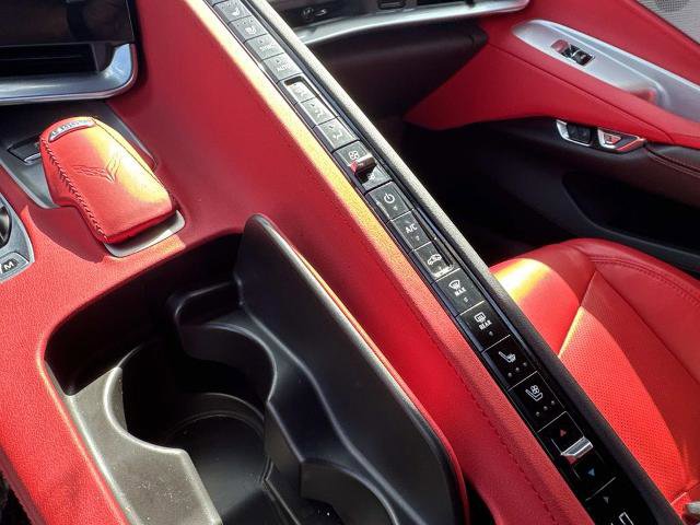 Used 2024 Chevrolet Corvette Stingray Preferred Conv w/ 2LT RWD image 24