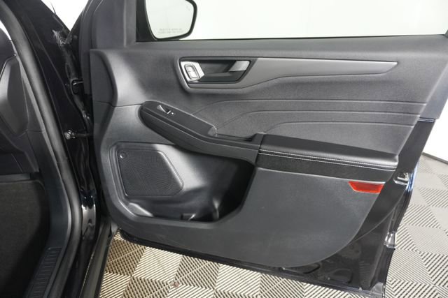 Certified 2025 Ford Escape Active AWD/4WD image 28