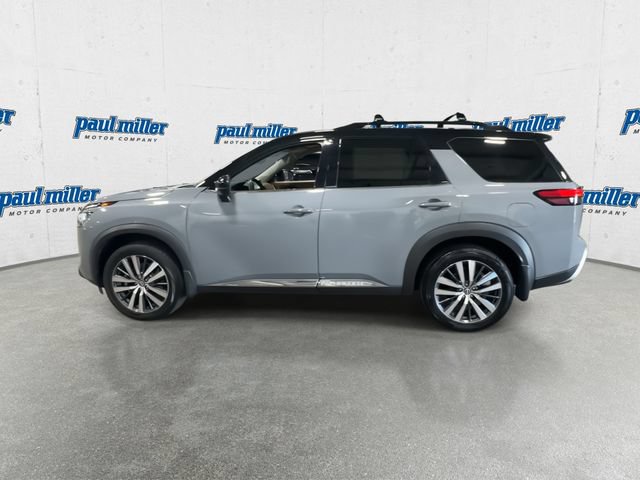 Used 2022 Nissan Pathfinder Platinum w/ Cargo Package AWD/4WD image 7