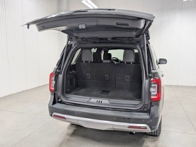 Certified 2022 Ford Expedition Platinum image 9