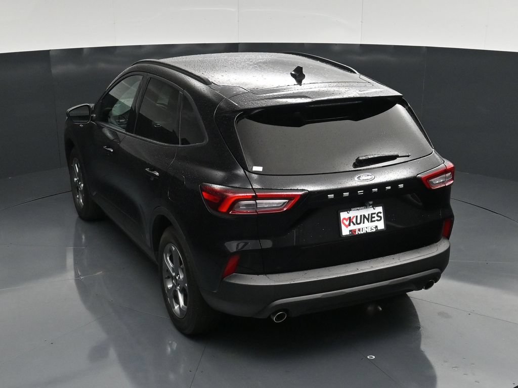Certified 2025 Ford Escape ST-Line FWD image 41