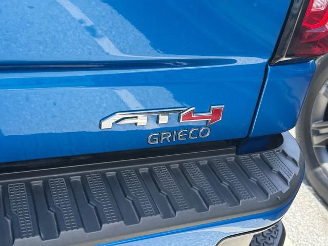 Used 2023 GMC Sierra 1500 AT4 w/ AT4 Premium Package AWD/4WD image 12