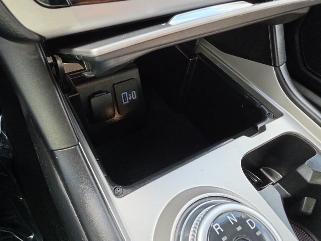 Certified 2023 Ford Explorer XLT RWD image 28