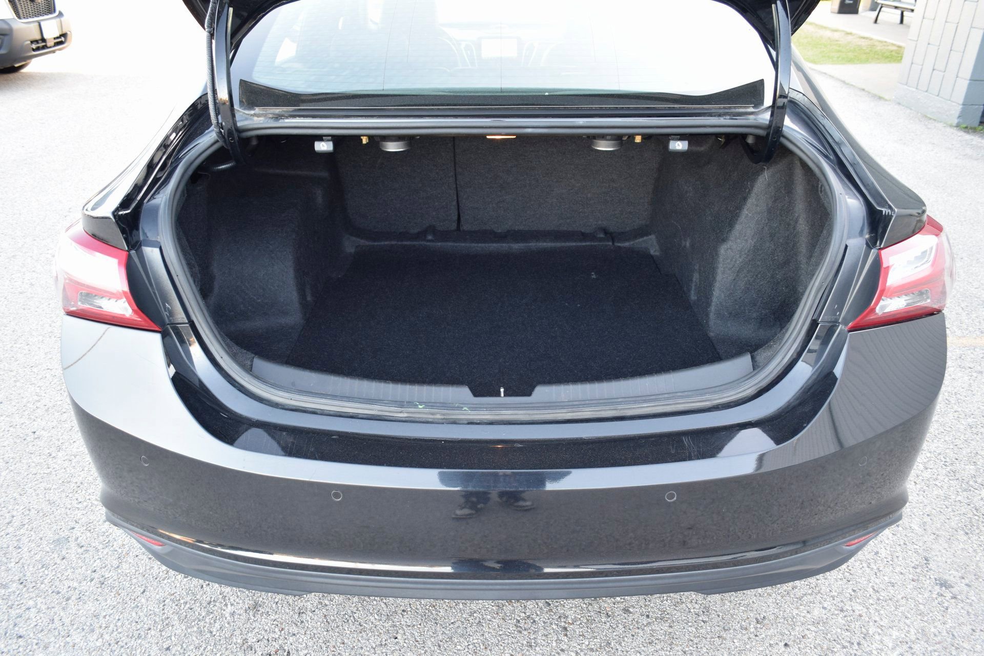 Used 2024 Chevrolet Malibu LT image 20