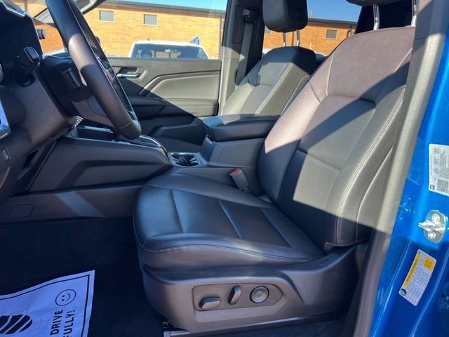 Used 2023 GMC Canyon Elevation w/ Elevation Premium Package AWD/4WD image 19