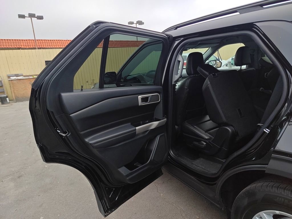 Certified 2023 Ford Explorer XLT w/ Equipment Group 202A RWD image 13