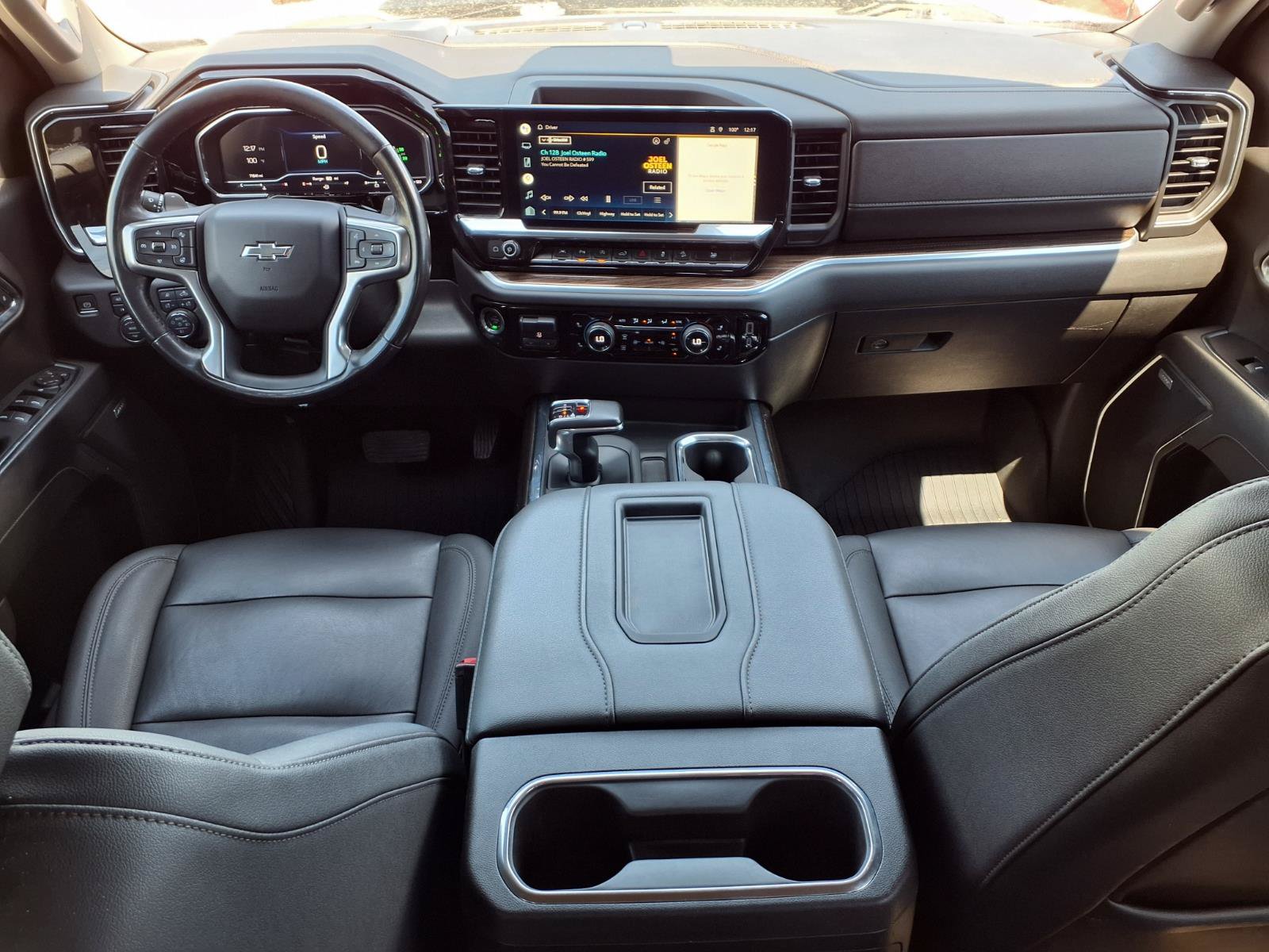 Used 2022 Chevrolet Silverado 1500 LT Trail Boss w/ LT Trail Boss Premium Package AWD/4WD image 8